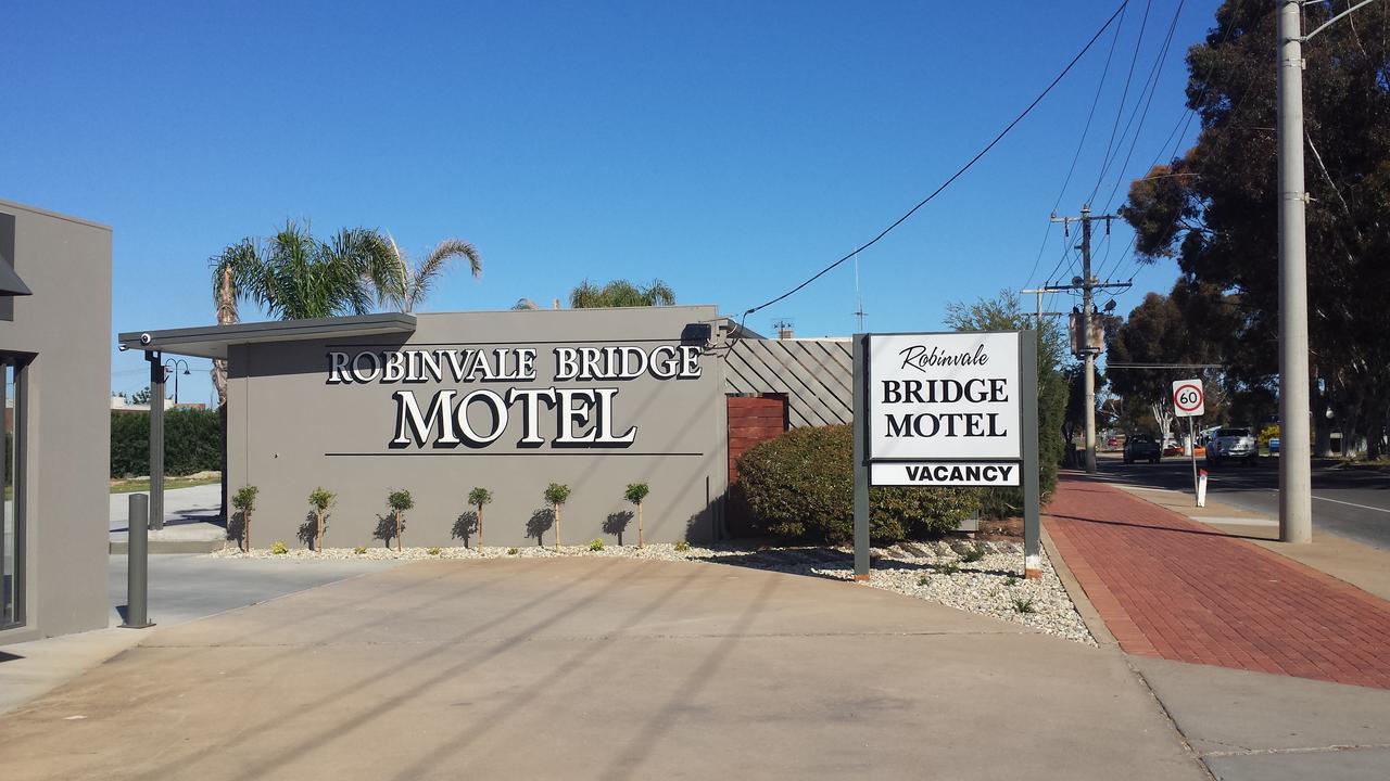 Robinvale Bridge Motel Екстериор снимка
